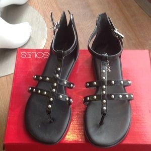 Aerosols black sandals with zipper back. 9 1/2